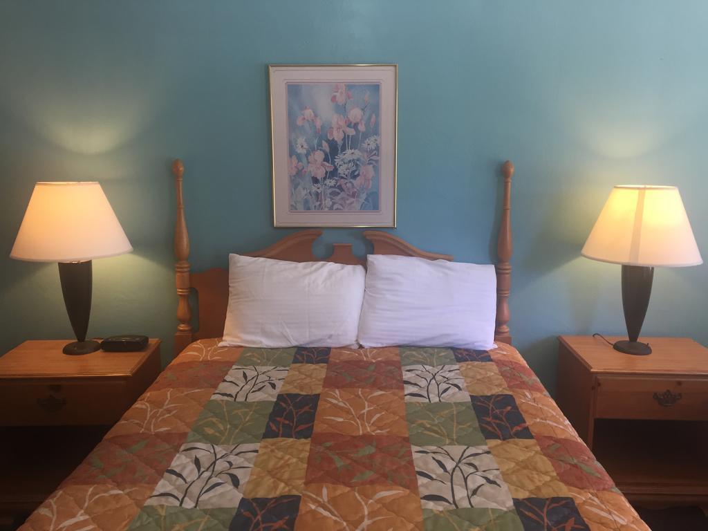 Paradise Inn Room photo